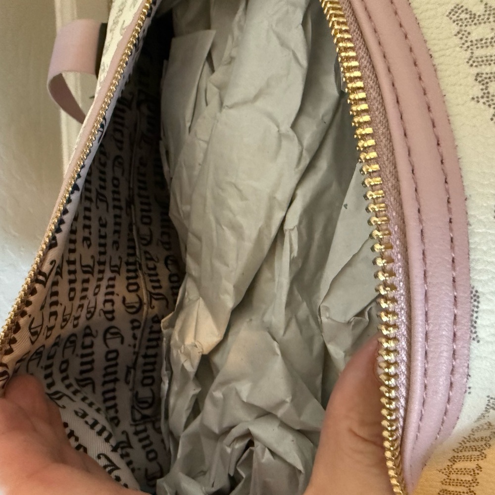 NWT - Juicy Couture "Miss Juicy" Weekender Duffle Bag Pink Diamond - Picture 7 of 8